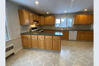 154 Lincoln Road, Medford, MA 02155 - Photo 4