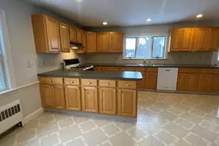 154 Lincoln Rd, Medford, MA 02155 - Photo 4