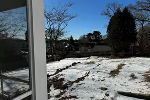 154 Lincoln Rd, Medford, MA 02155 - Photo 2