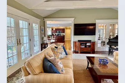 523 Old Westport Rd, Dartmouth, MA 02747 - Photo 12