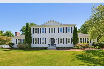 523 Old Westport Rd, Dartmouth, MA 02747 - Photo 1