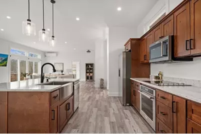 22 Woodbury St, Gloucester, MA 01930 - Photo 6