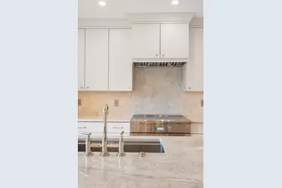 34 Vinton Street #FL3, Boston, MA 02127 - Photo 10