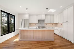 34 Vinton St, Boston, MA 02127 - Photo 4