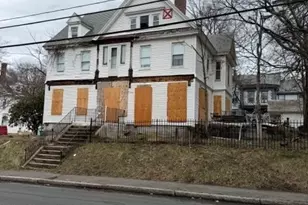 337 Beacon St, Lowell, MA 01850 - Photo 1