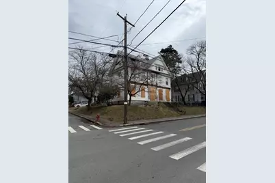 337 Beacon St, Lowell, MA 01850 - Photo 2