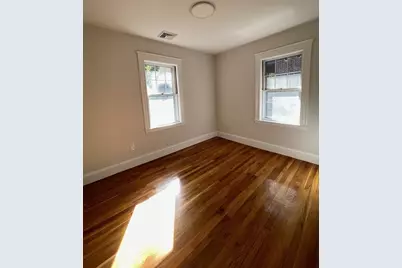 96 Walnut St #2, Brookline, MA 02445 - Photo 8