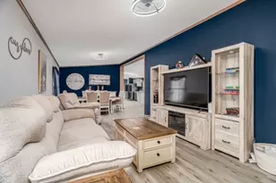 556 Central St, Leominster, MA 01453 - Photo 4