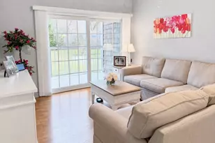 7 Augustus Ct, Reading, MA 01867 - Photo 2