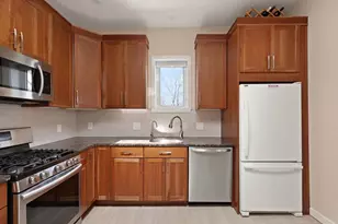 515 Pleasant St, Melrose, MA 02176 - Photo 14