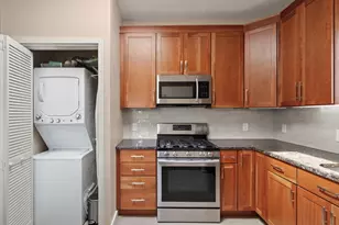 515 Pleasant St, Melrose, MA 02176 - Photo 16