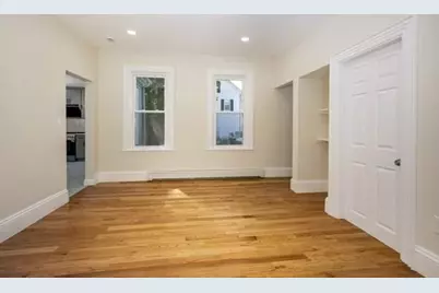 1297 Pleasant St, Weymouth, MA 02189 - Photo 12