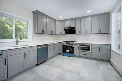 1297 Pleasant St, Weymouth, MA 02189 - Photo 4