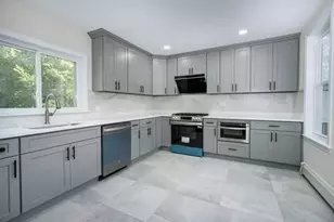 1297 Pleasant St, Weymouth, MA 02189 - Photo 4