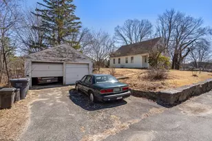 17 N Main St, Upton, MA 01568 - Photo 12