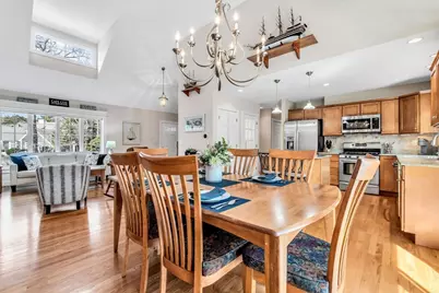 219 Pheasant Hill Cir, Barnstable, MA 02635 - Photo 8