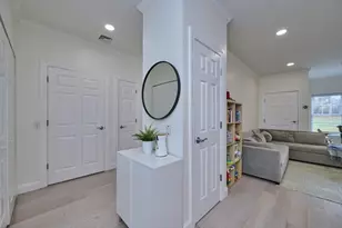 35 Commonwealth Ave, Newton, MA 02467 - Photo 6