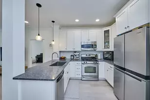 35 Commonwealth Ave, Newton, MA 02467 - Photo 4