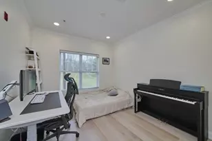 35 Commonwealth Ave, Newton, MA 02467 - Photo 12