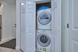 35 Commonwealth Ave, Newton, MA 02467 - Photo 20