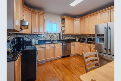 2 Hillside Ave, Somerville, MA 02145 - Photo 10