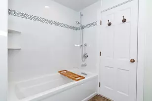 6 Barry Dr, Framingham, MA 01702 - Photo 28