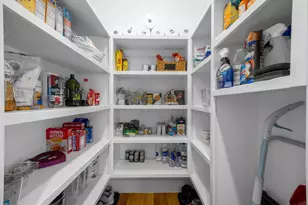 1813 River St, Boston, MA 02136 - Photo 10