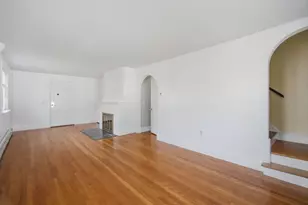 77 Locust St, Holyoke, MA 01040 - Photo 18