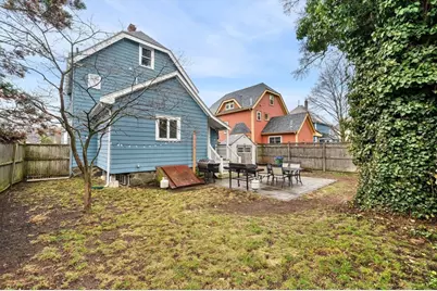 36 Chester St, Melrose, MA 02176 - Photo 32