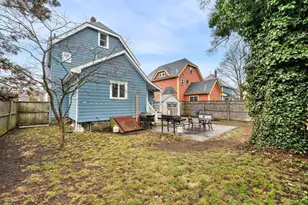 36 Chester St, Melrose, MA 02176 - Photo 32