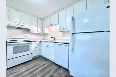 2 Old Colony Ln #5, Arlington, MA 02476 - Photo 2