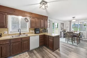 23 Karen Dr, Ludlow, MA 01056 - Photo 16