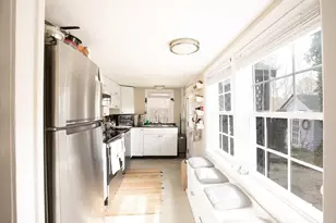 36 Lovell's Ln, Mashpee, MA 02649 - Photo 8