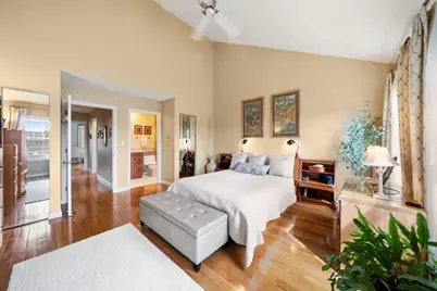 33 Breakwater Dr #33, Chelsea, MA 02150 - Photo 12