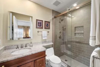 33 Breakwater Dr #33, Chelsea, MA 02150 - Photo 14