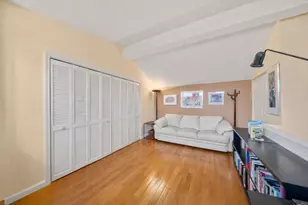 33 Breakwater Dr, Chelsea, MA 02150 - Photo 20