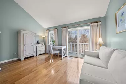 33 Breakwater Dr #33, Chelsea, MA 02150 - Photo 16
