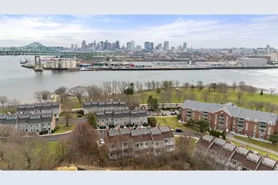 33 Breakwater Dr #33, Chelsea, MA 02150 - Photo 1