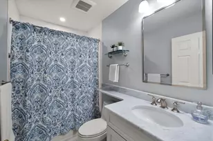 33 Breakwater Dr, Chelsea, MA 02150 - Photo 18