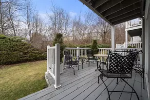 33 Breakwater Dr, Chelsea, MA 02150 - Photo 22