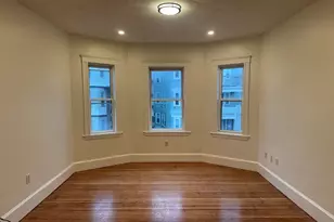 26 Roseclair St, Boston, MA 02125 - Photo 4