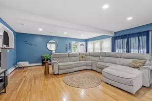 51 Old City Rd, Townsend, MA 01474 - Photo 2