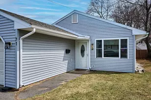 71 Ann St, Chicopee, MA 01020 - Photo 2