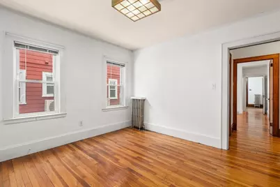 27-28 Seagrave Rd, Cambridge, MA 02140 - Photo 12