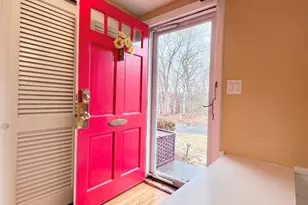 44 Hillview Ave, Holbrook,  02343 - Photo 4