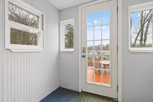 44 Hillview Ave, Holbrook,  02343 - Photo 30