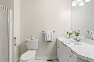 10 Westminster Dr, Marlborough, MA 01752 - Photo 14