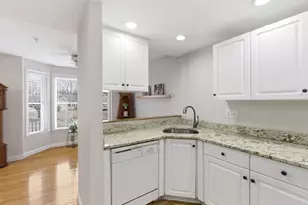 10 Westminster Dr, Marlborough, MA 01752 - Photo 6