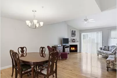 10 Westminster Dr #10, Marlborough, MA 01752 - Photo 4