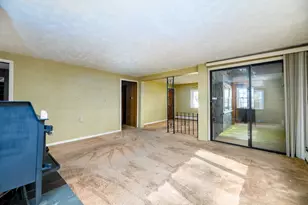 1138 Wachusett St, Holden, MA 01522 - Photo 8